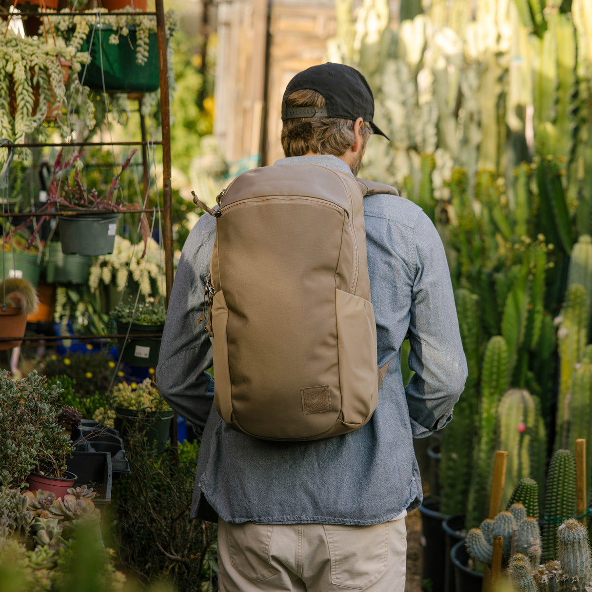 Civic Half Zip 22 L Backpack