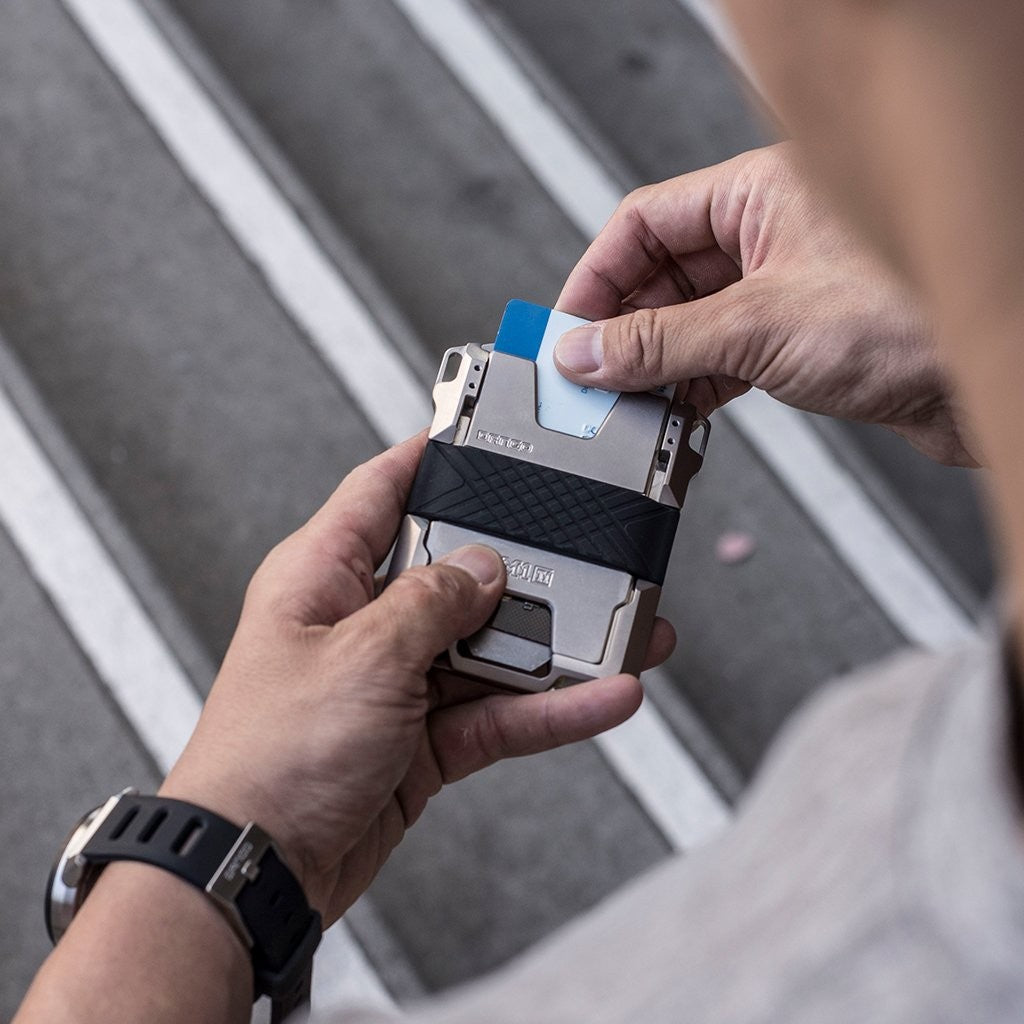 M1 Maverick Titanium Tactical - Lompakko