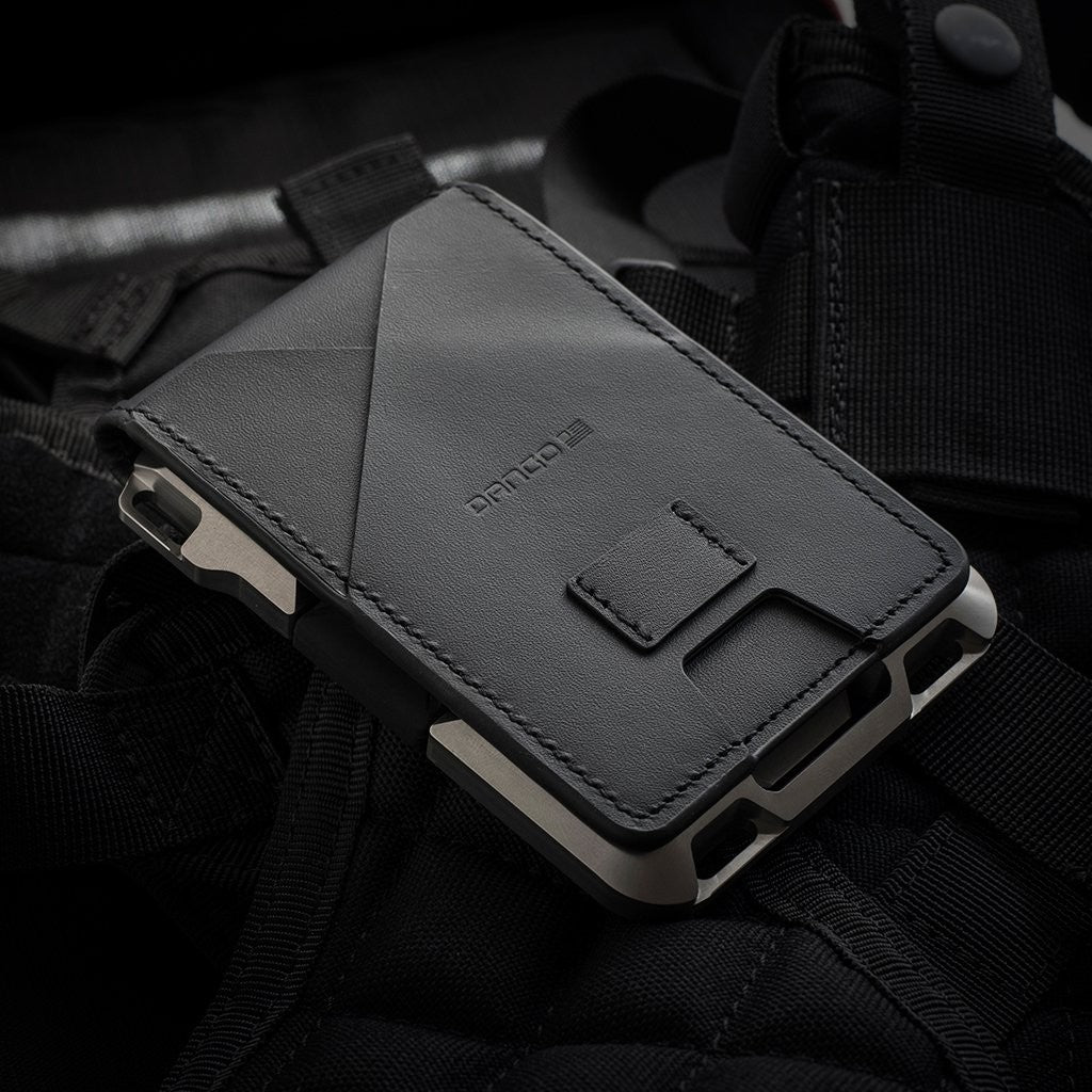M1 Maverick Titanium Tactical Bifold - Lompakko