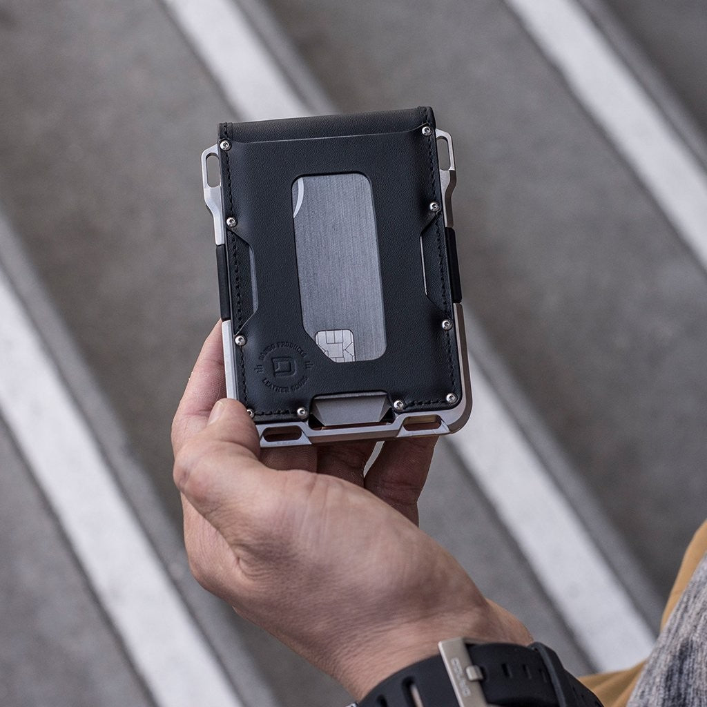 M1 Maverick Titanium Tactical Bifold - Lompakko