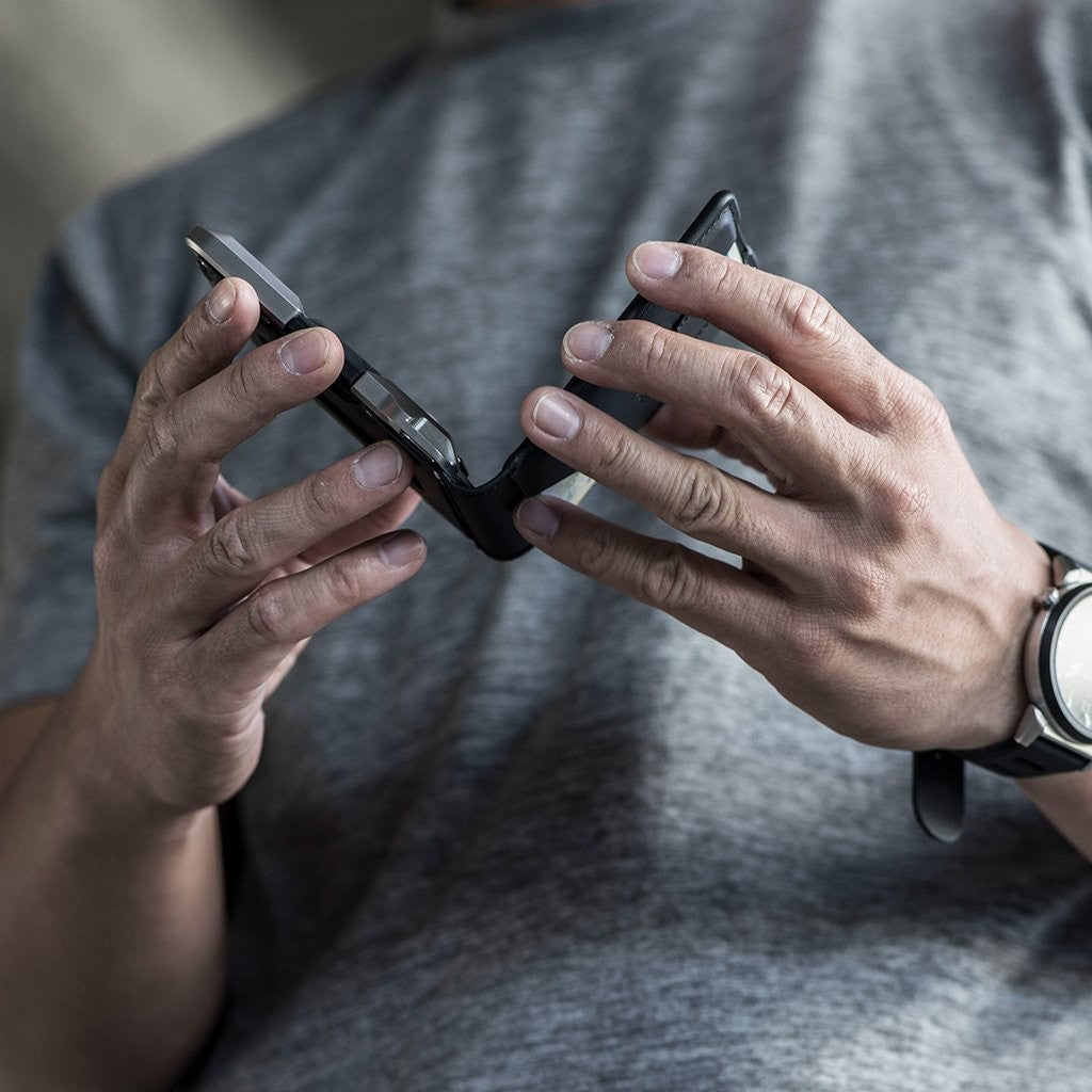 M1 Maverick Titanium Tactical Bifold - Lompakko