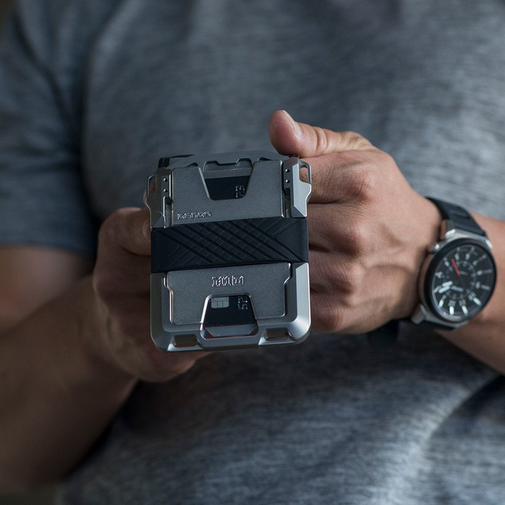 M1 Maverick Titanium Tactical Bifold - Lompakko