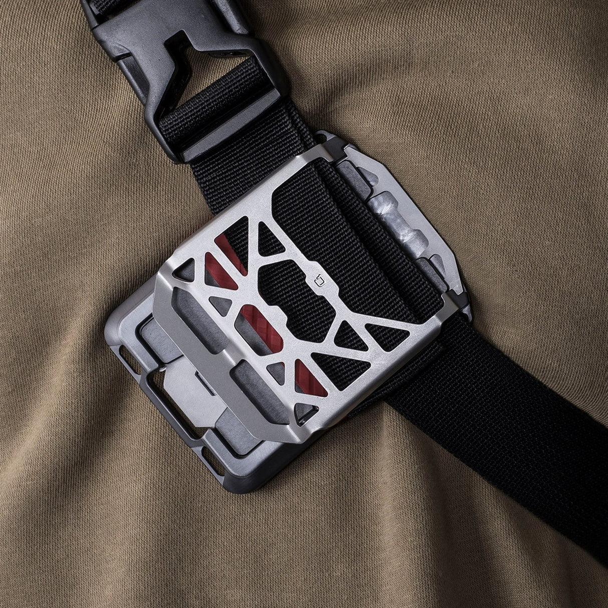 M1 Chassis Clip - Klipsu