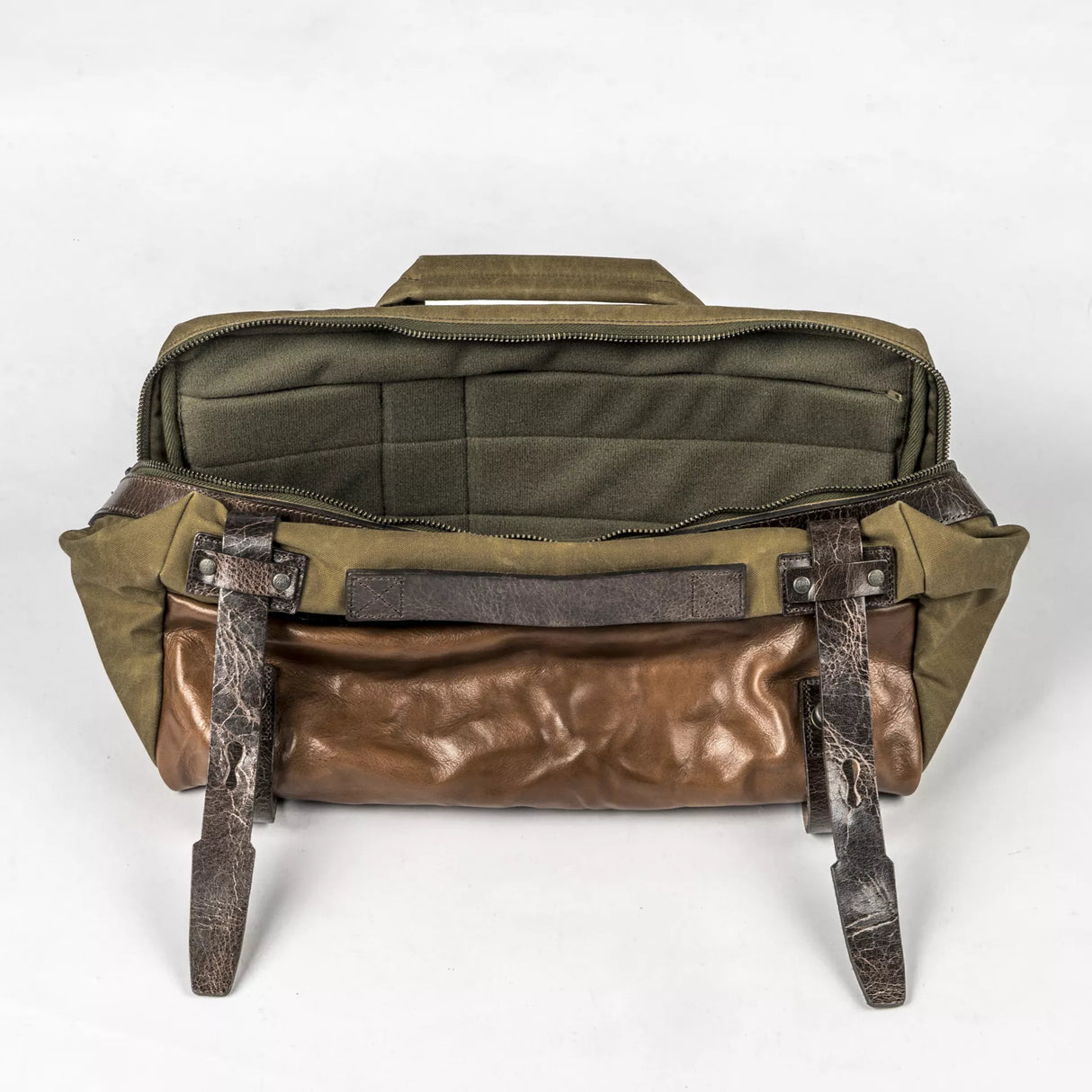 Easy Rider 9.5 L Sling Bag