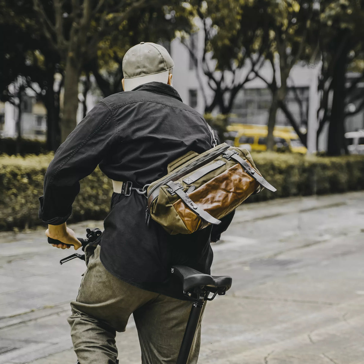 Easy Rider 9.5 L Sling Bag