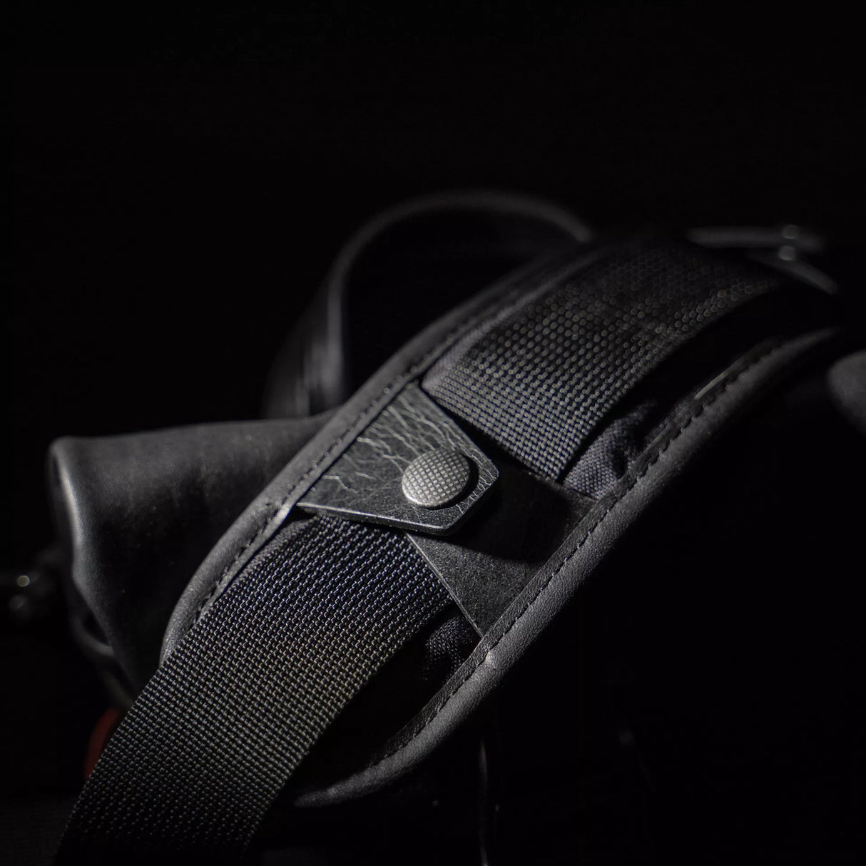 Pilot Leather Travel Camera Bag 2 L