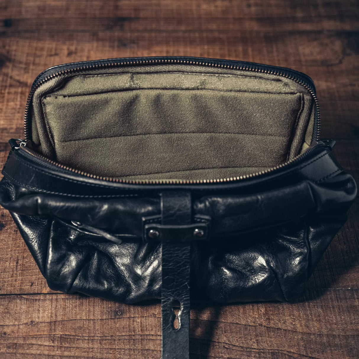 Mini Rider Leather 3.5 L Sling Bag