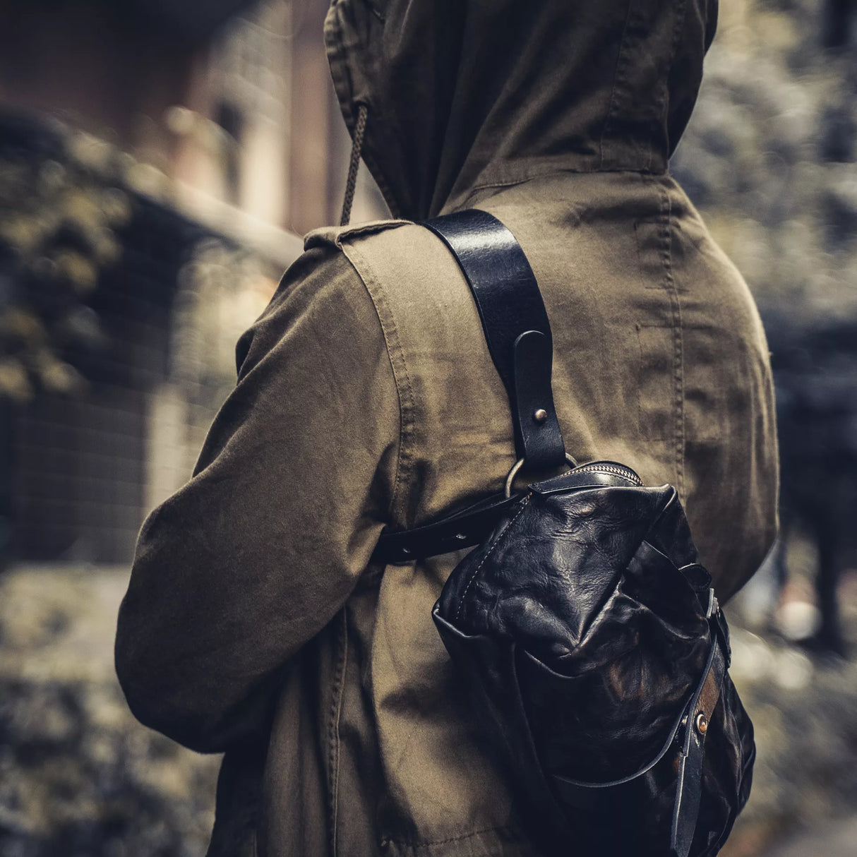 Mini Rider Leather 3.5 L Sling Bag