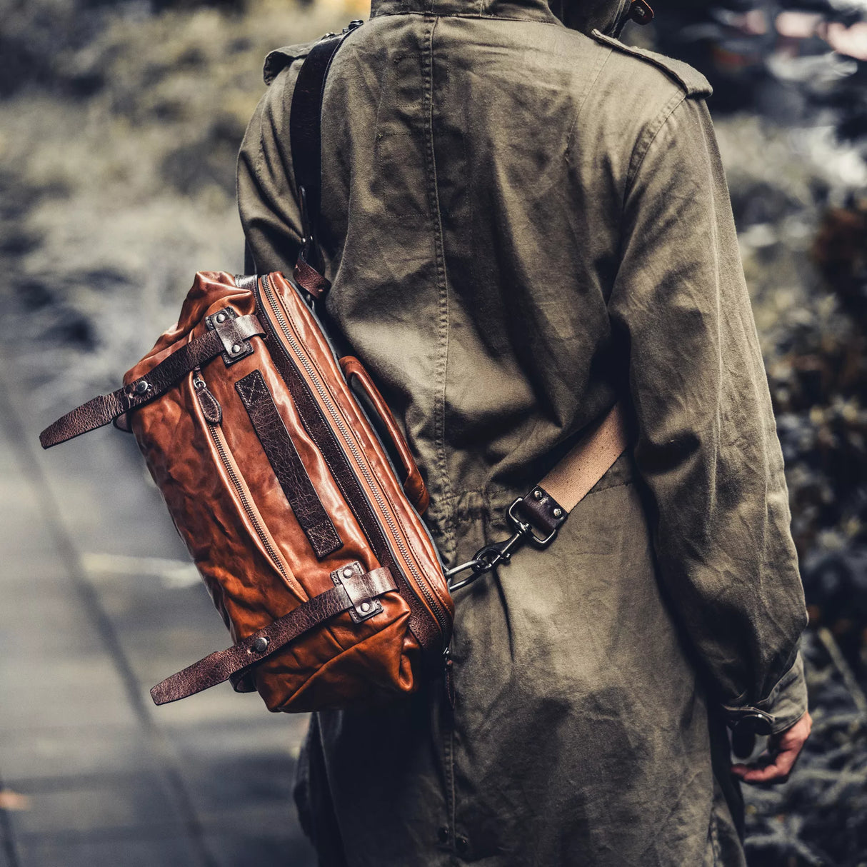 Night Rider Leather 9.5 L Sling Bag