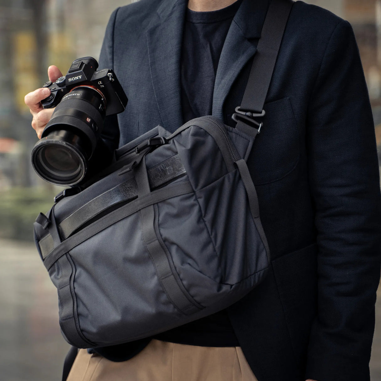 Lightning Rider V2 Sling Bag 13 L