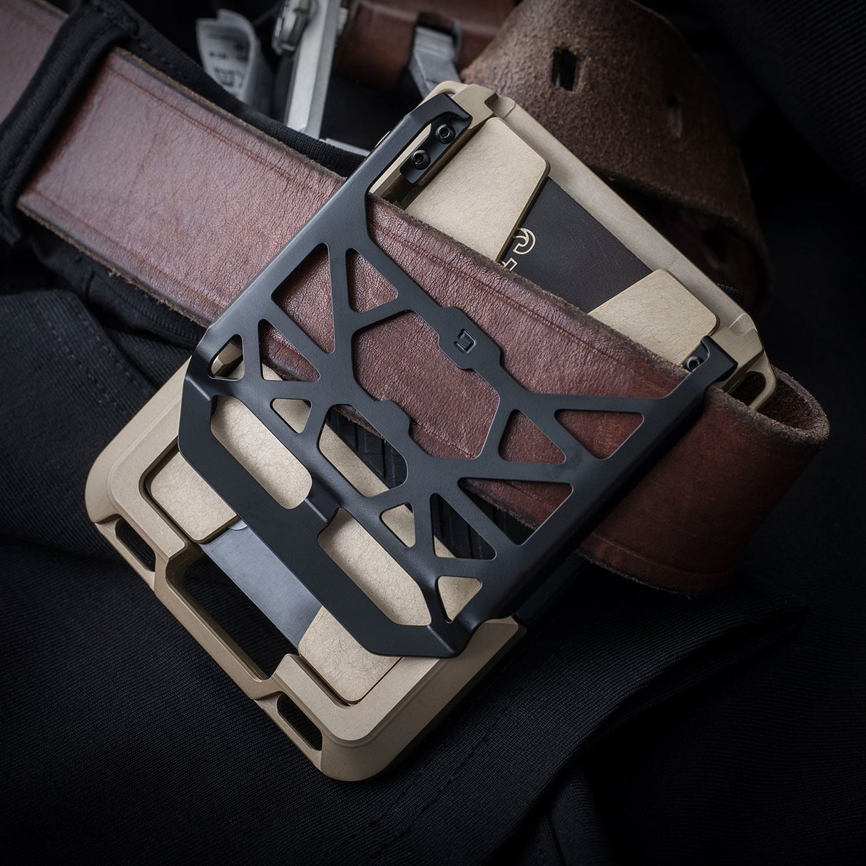 M1 Chassis Clip - Klipsu