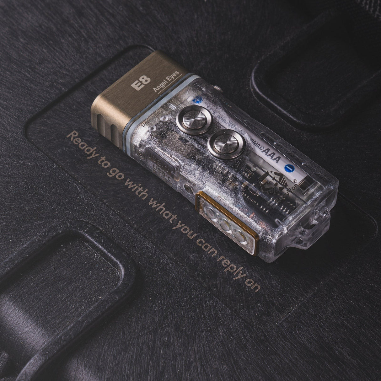 Angel Eyes E8 - Taskulamppu