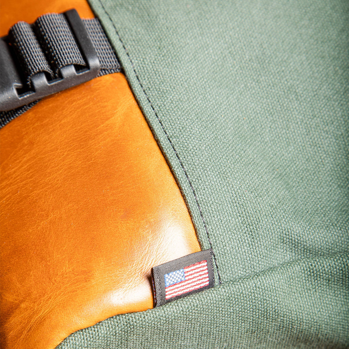 Commuter Briefcase Heritage Canvas - Axelväska