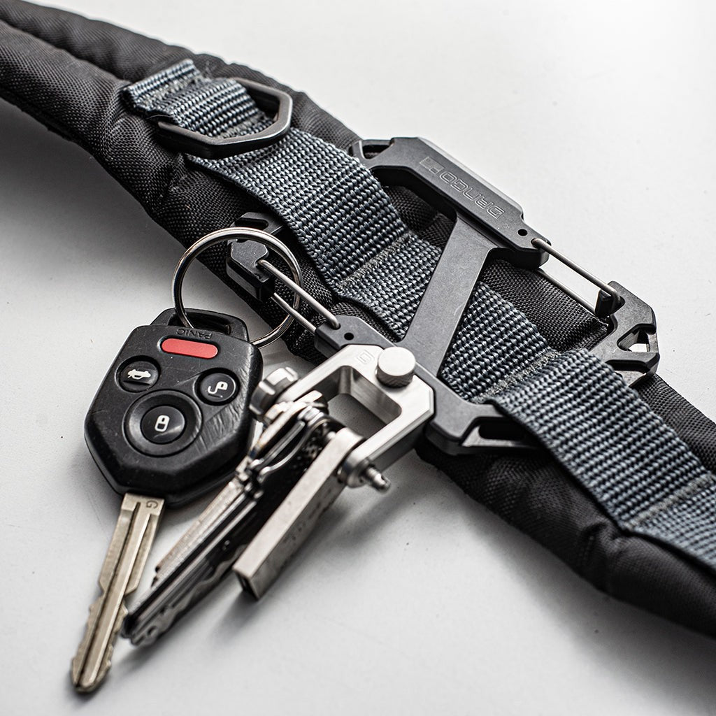 Carabiner XL & Shackle