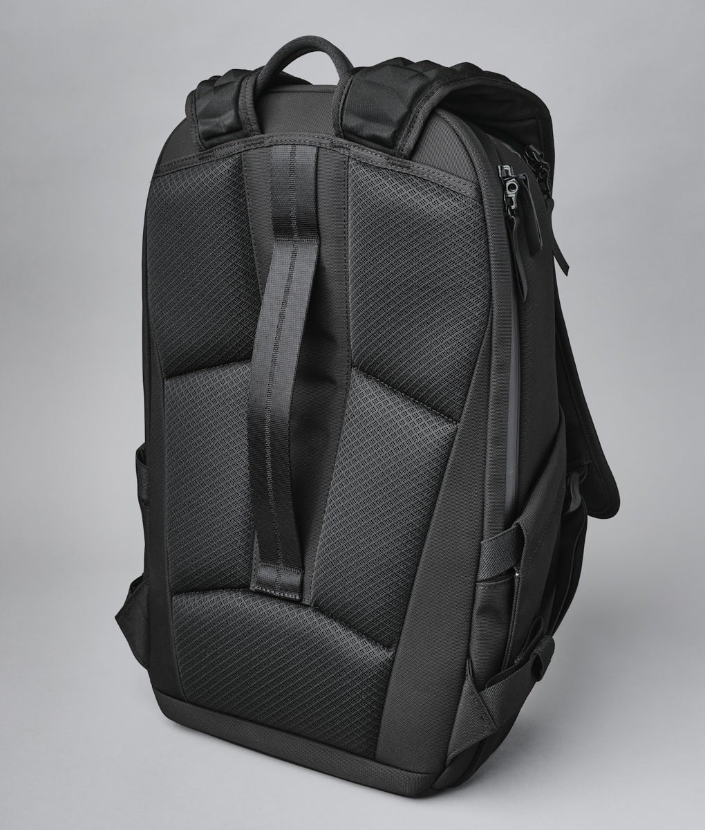 Elements Pro Backpack