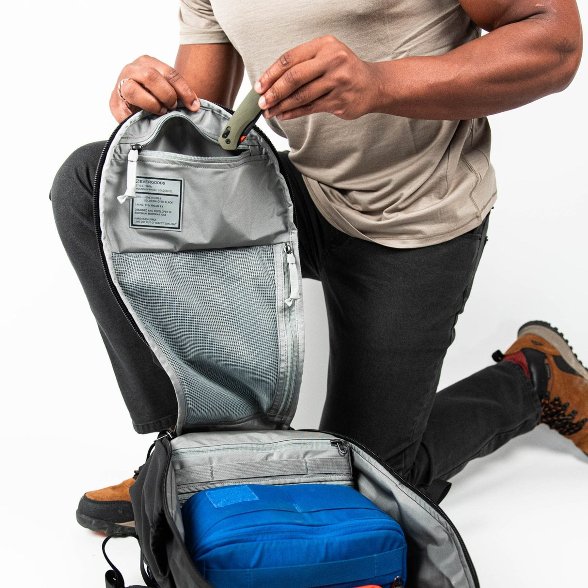 Mountain Panel Loader 22 L Backpack