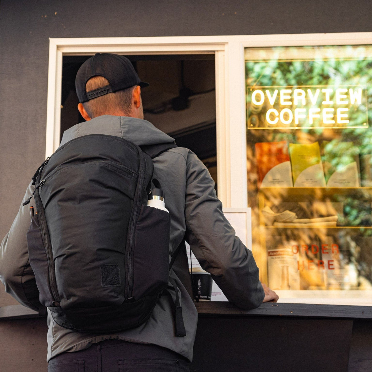 Mountain Panel Loader 22 L Backpack