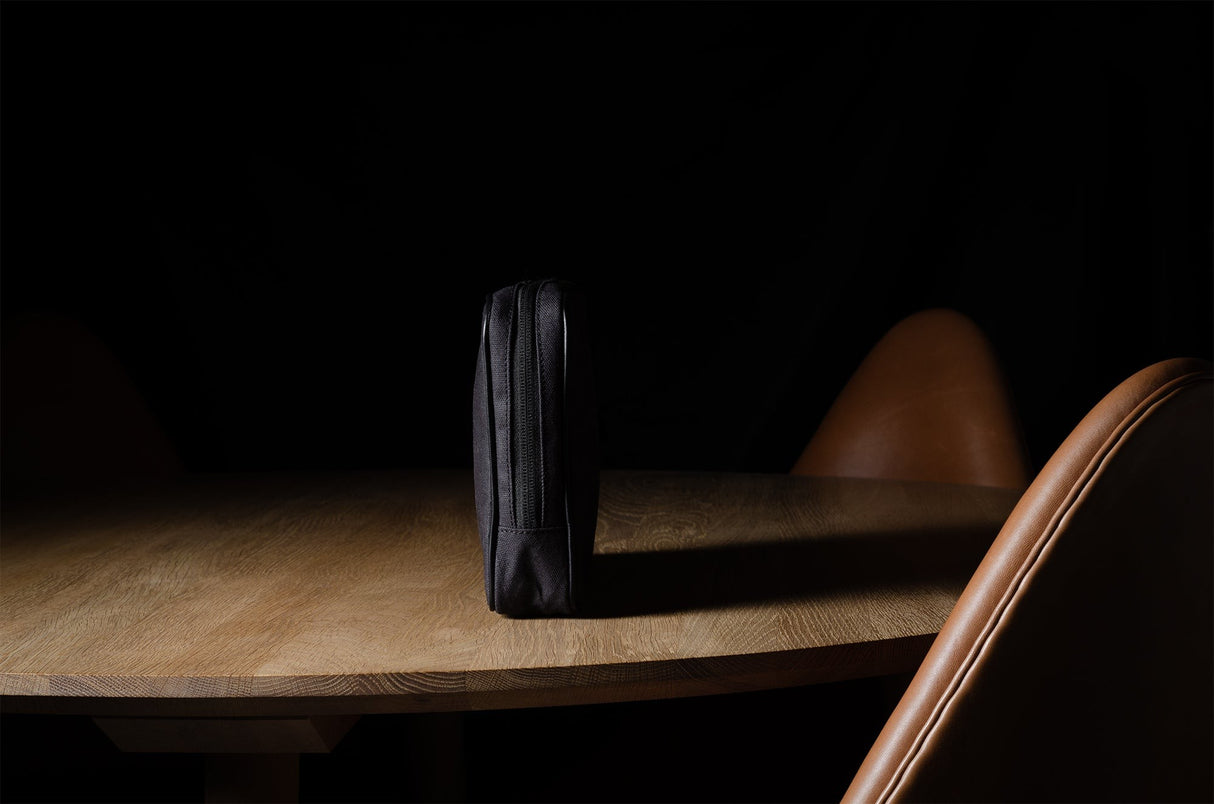 Content Cable Case Medium