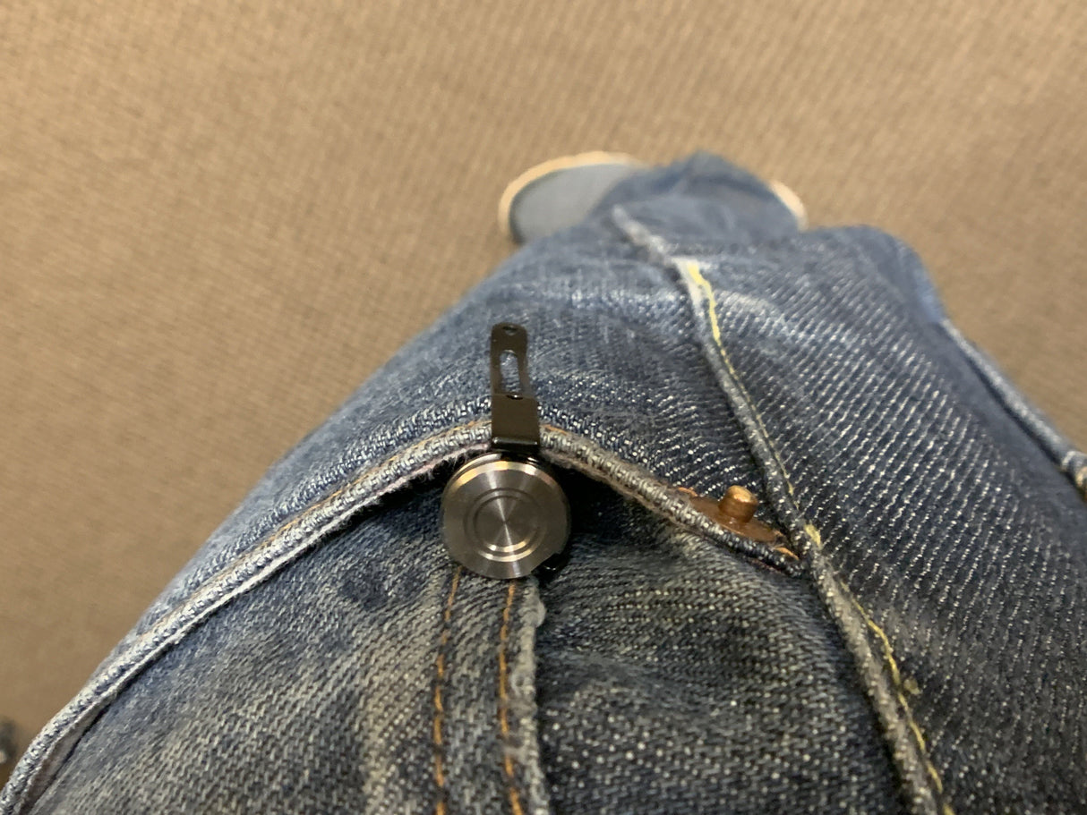 Titanium AAA (Rev 5) - Taskulamppu