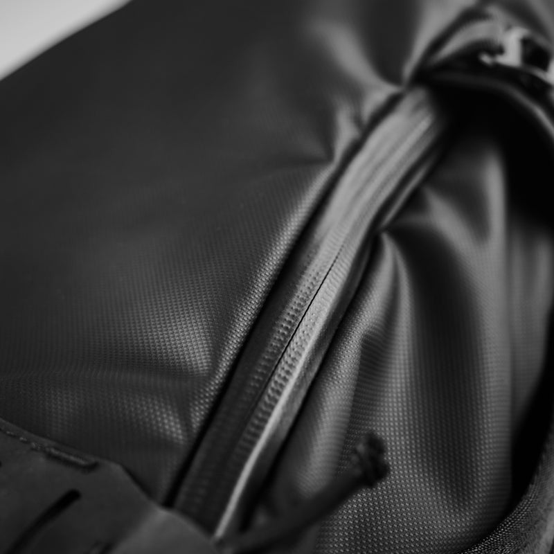 Clamshell 38 Backpack