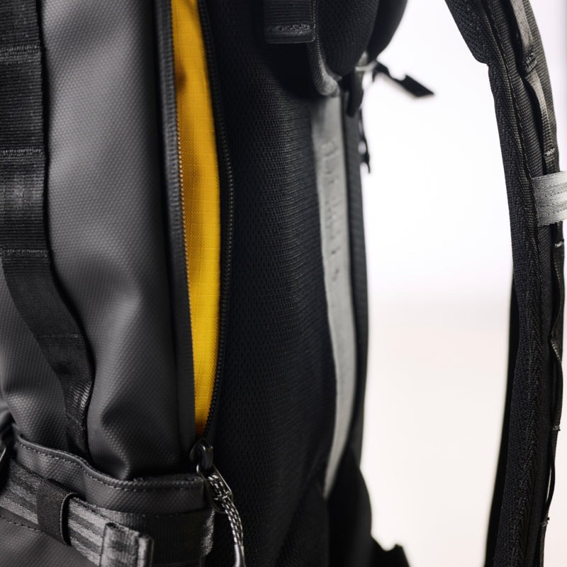 Clamshell 25 Backpack