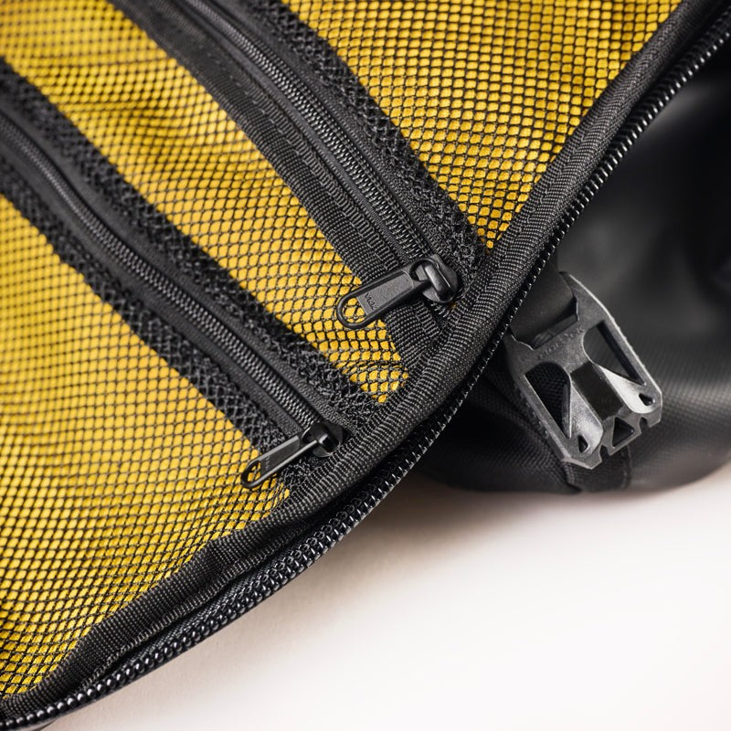 Clamshell 25 Backpack