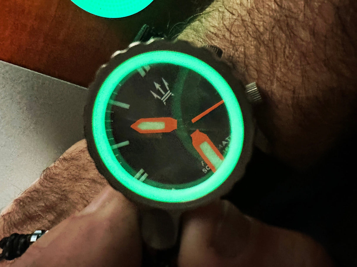 Titan Zoom Pocket Magnifier