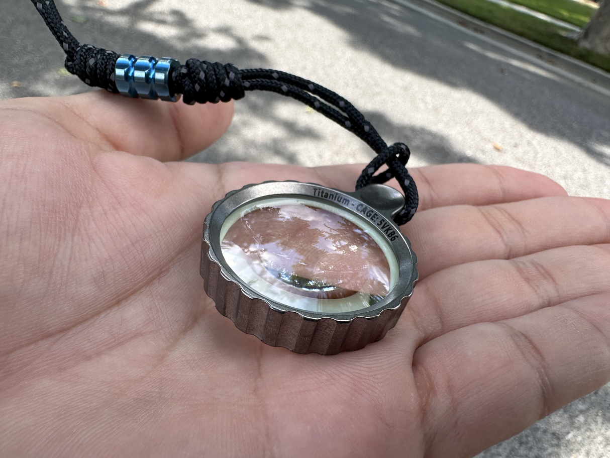 Titan Zoom Pocket Magnifier