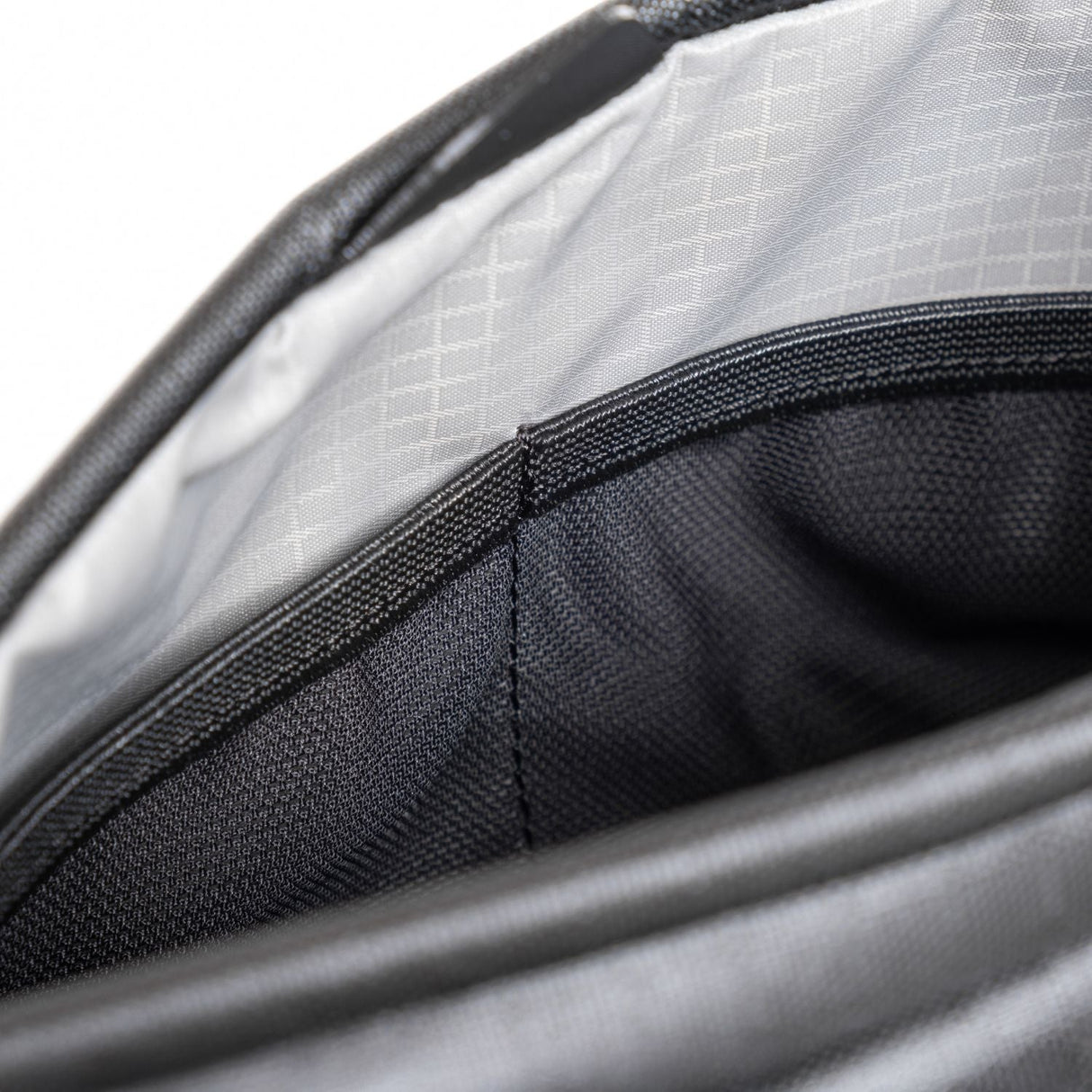 ES:01 Essential Sling 1.2 L