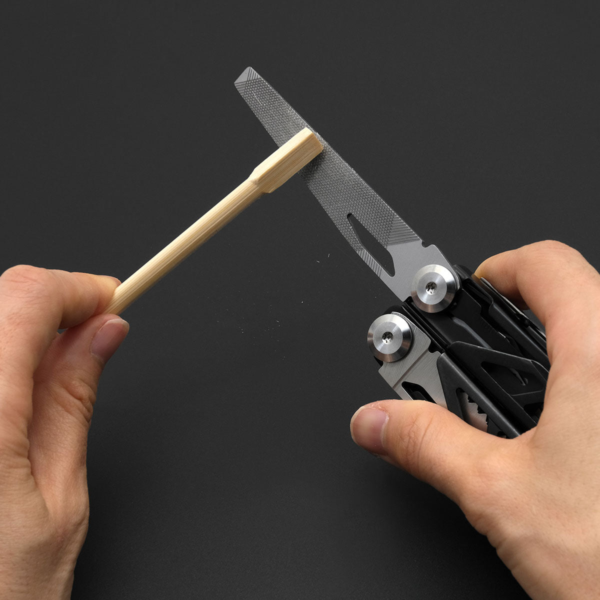 Multitool 13-in-1 Heavy Duty - Monitoimityökalu