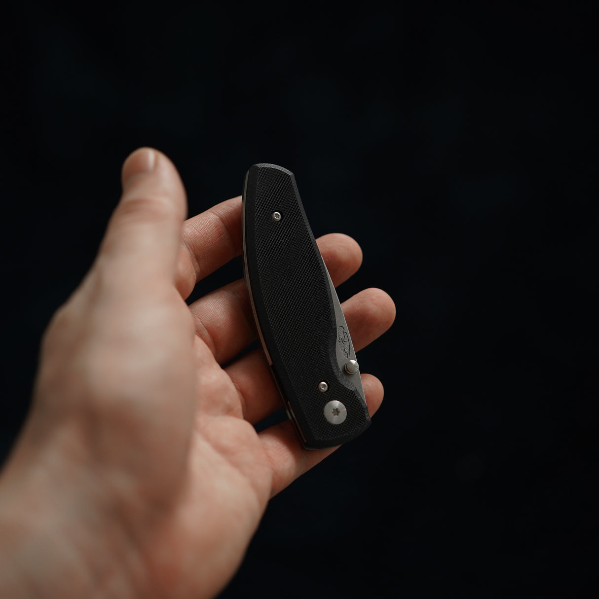 Neutron 2 Framelock Knife