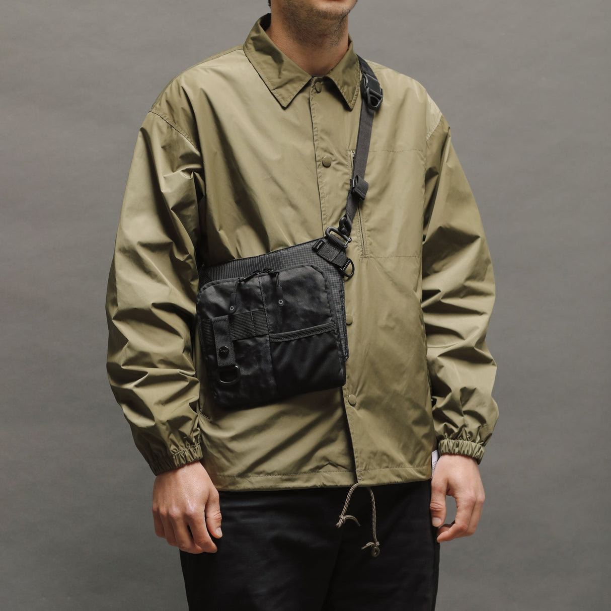 Sling Pouch Slim - Laukku