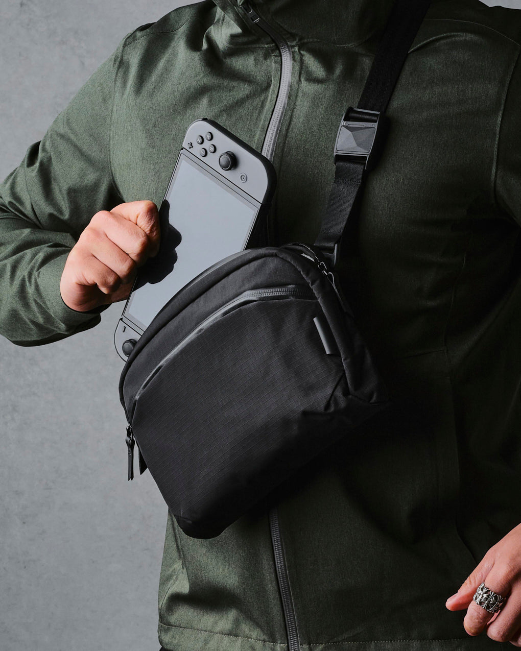 Flight Sling 2 L - Laukku