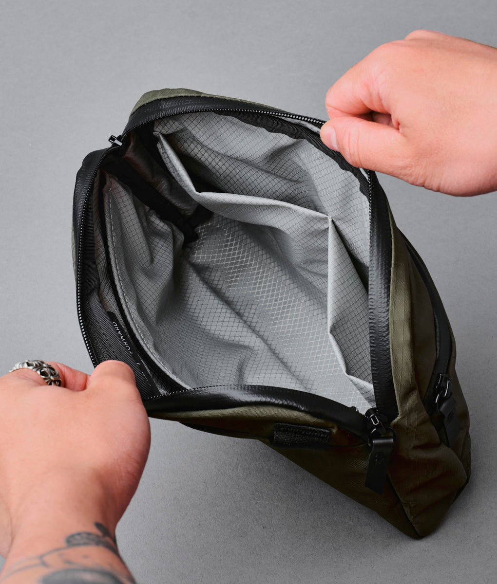 Flight Sling 2 L - Laukku