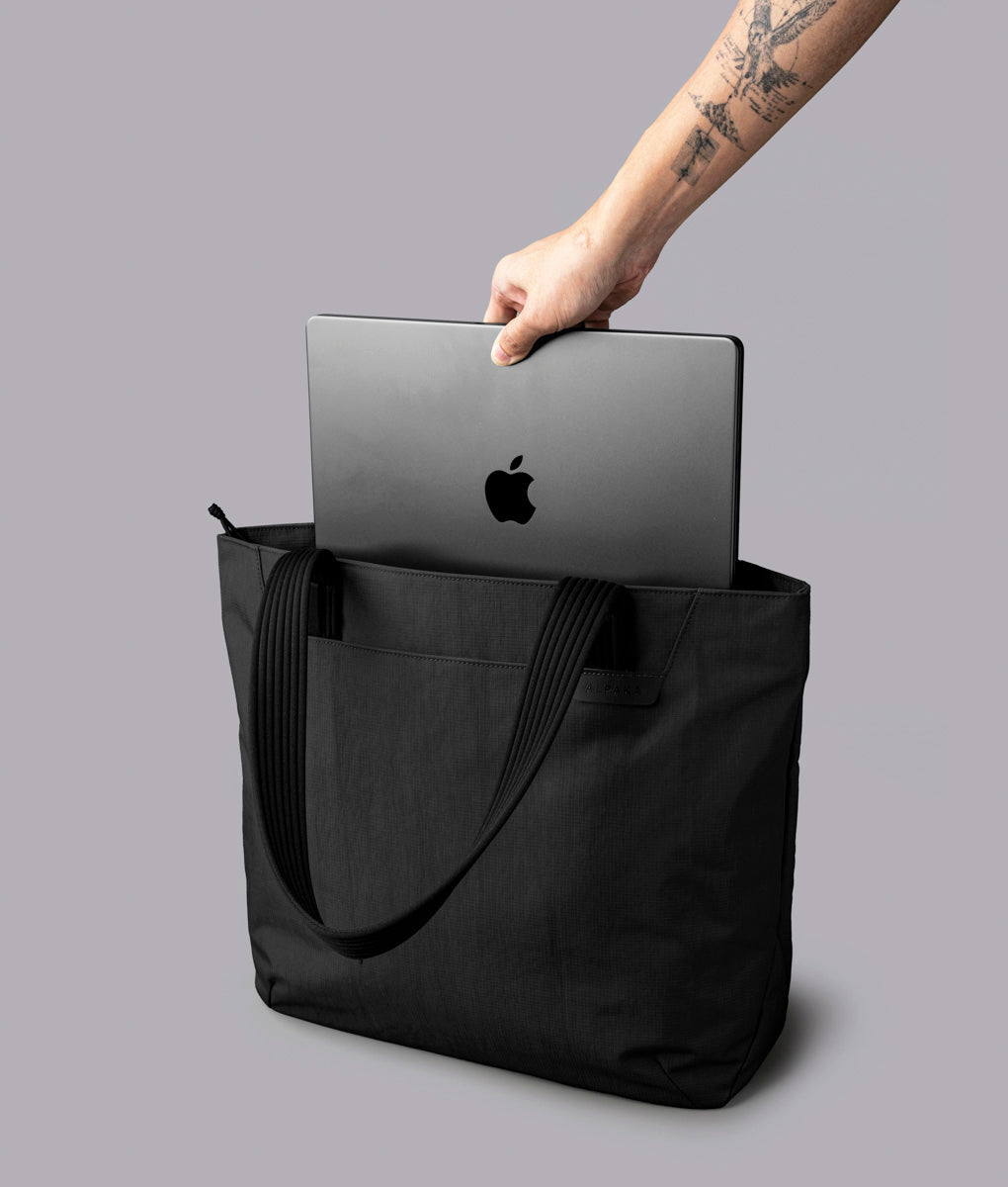 Flight Tote - Laukku