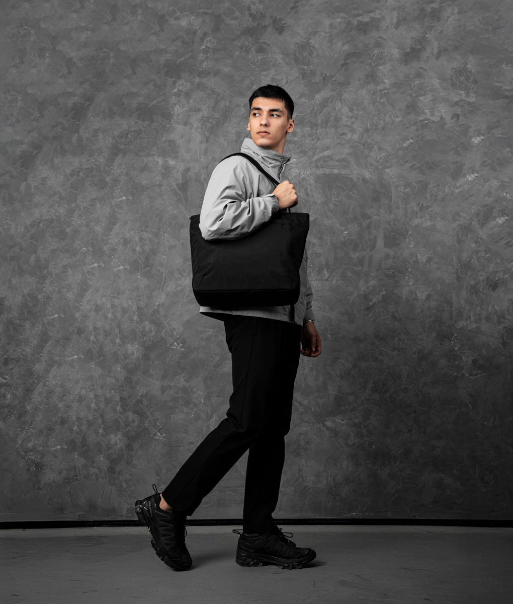 Flight Tote - Laukku