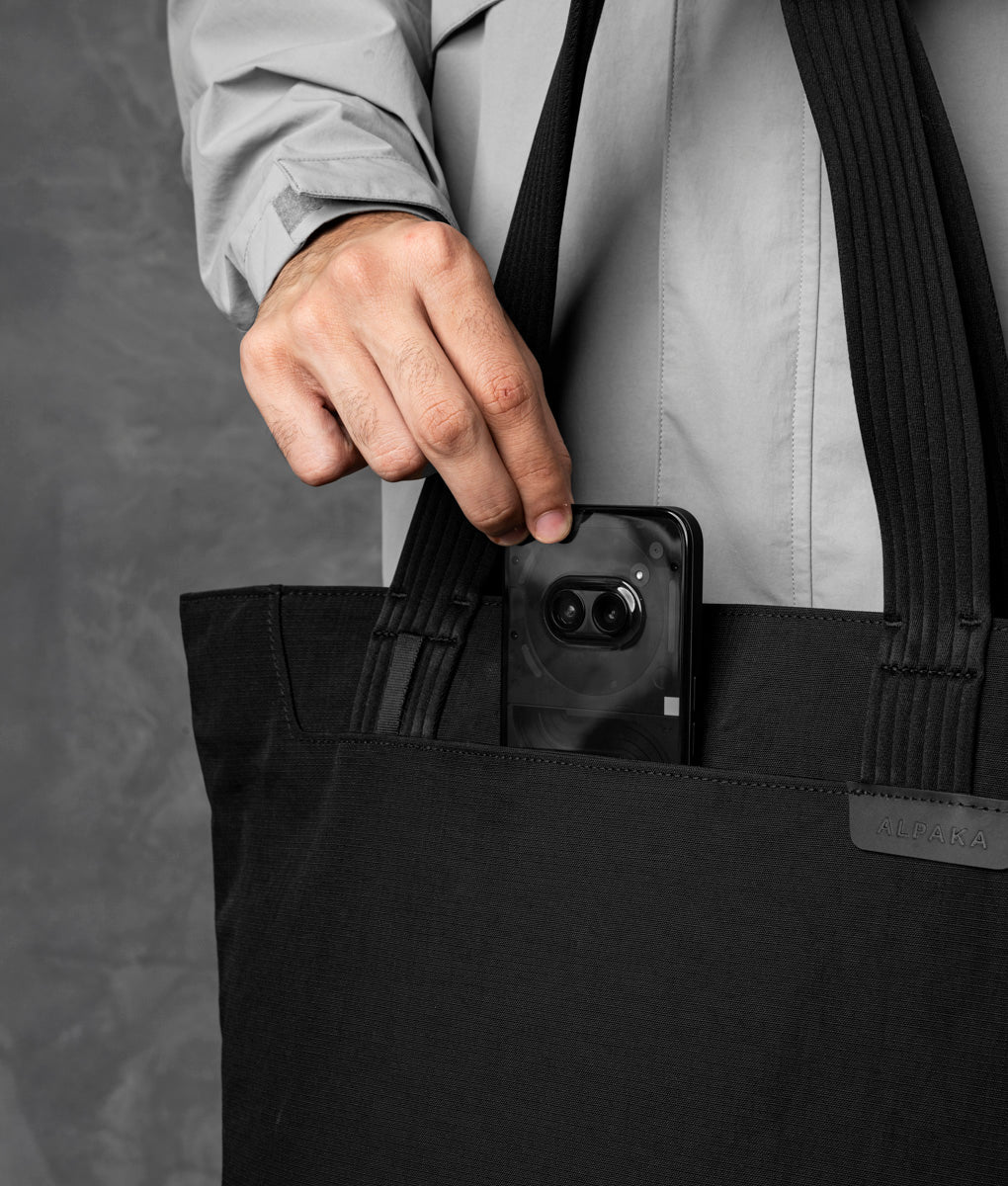 Flight Tote - Laukku