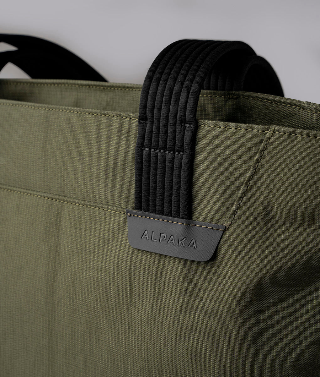 Flight Tote - Laukku