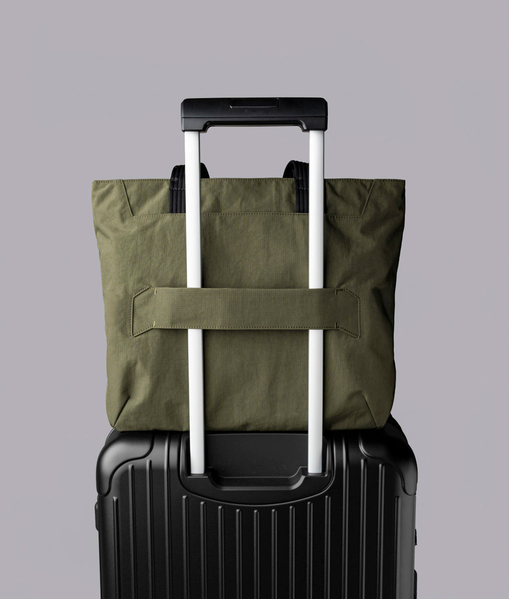 Flight Tote - Laukku