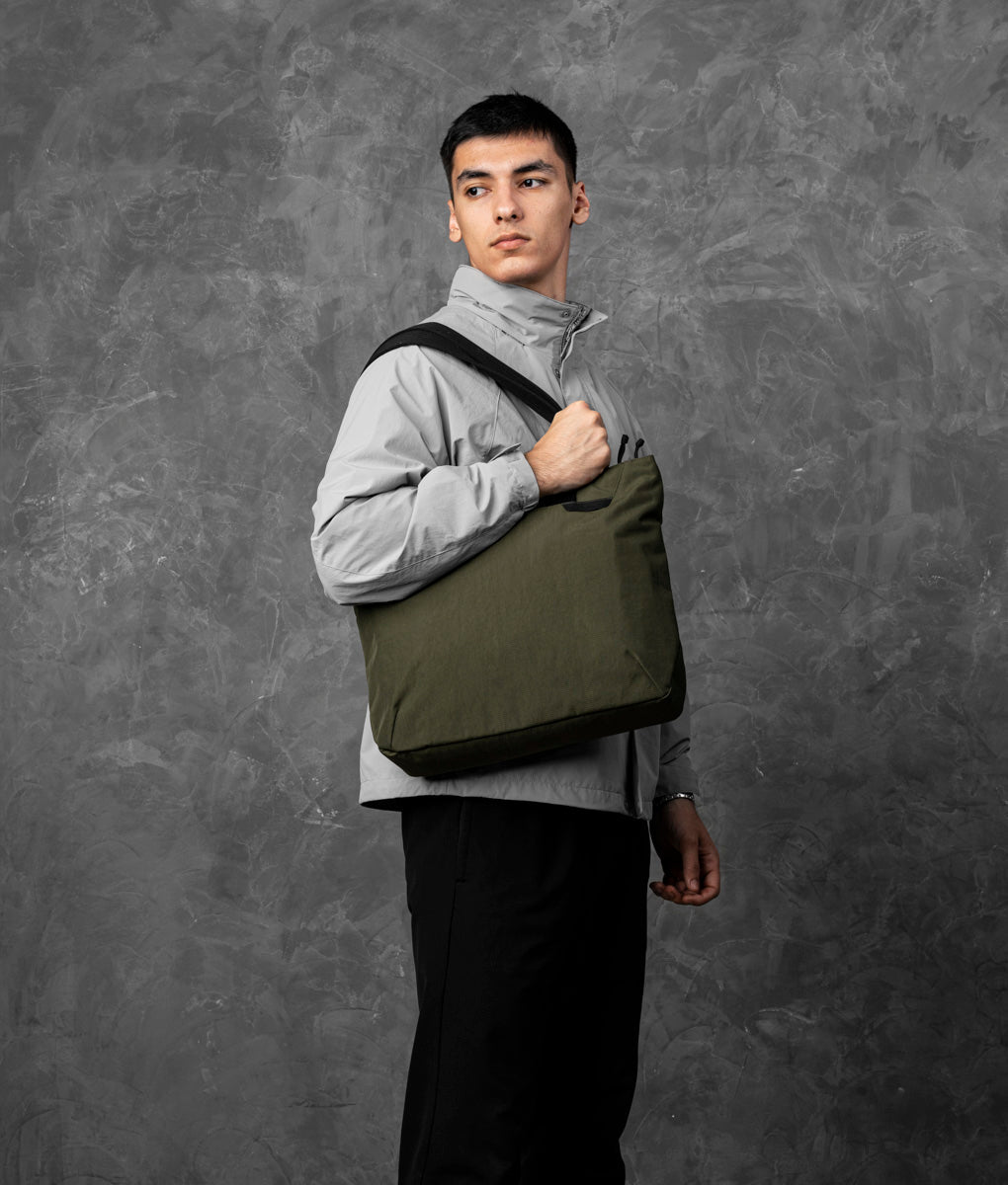 Flight Tote - Laukku