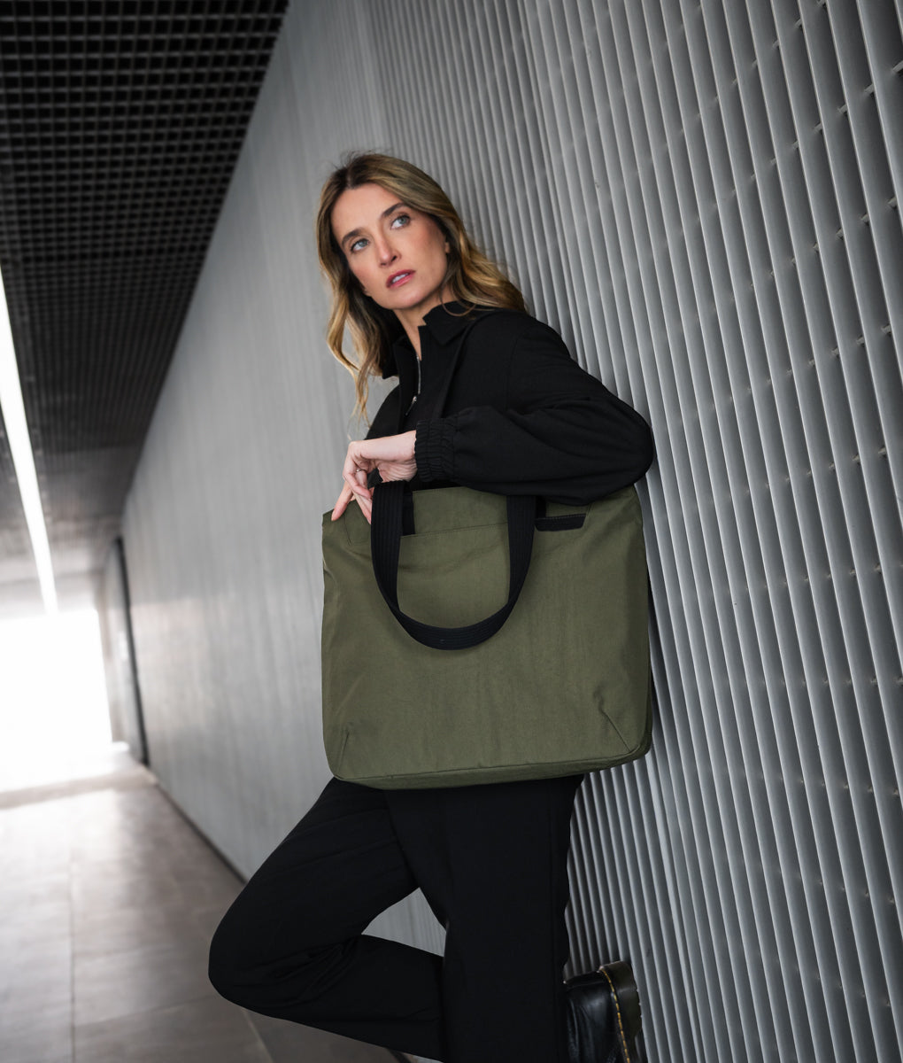 Flight Tote - Laukku