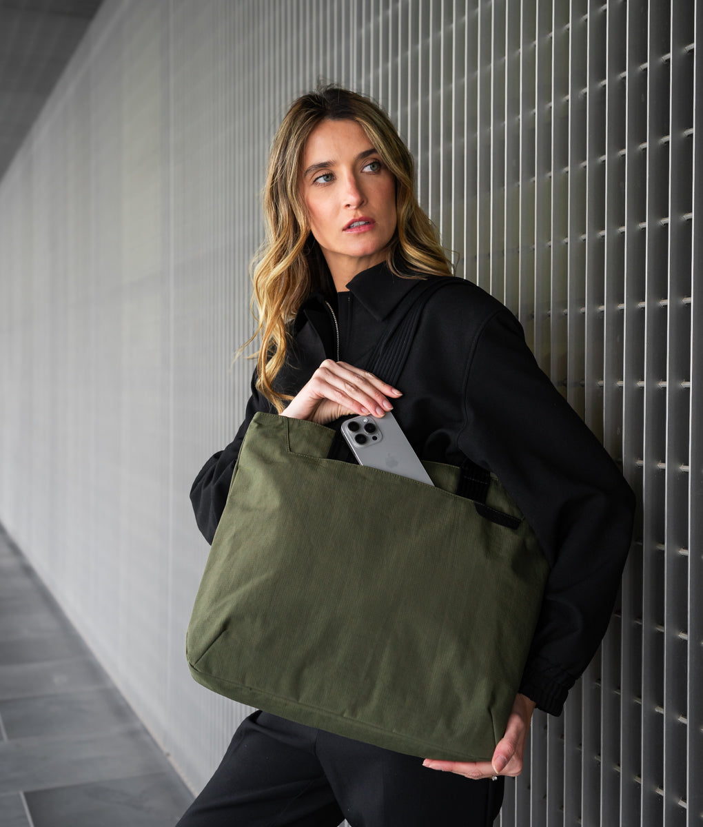 Flight Tote - Laukku