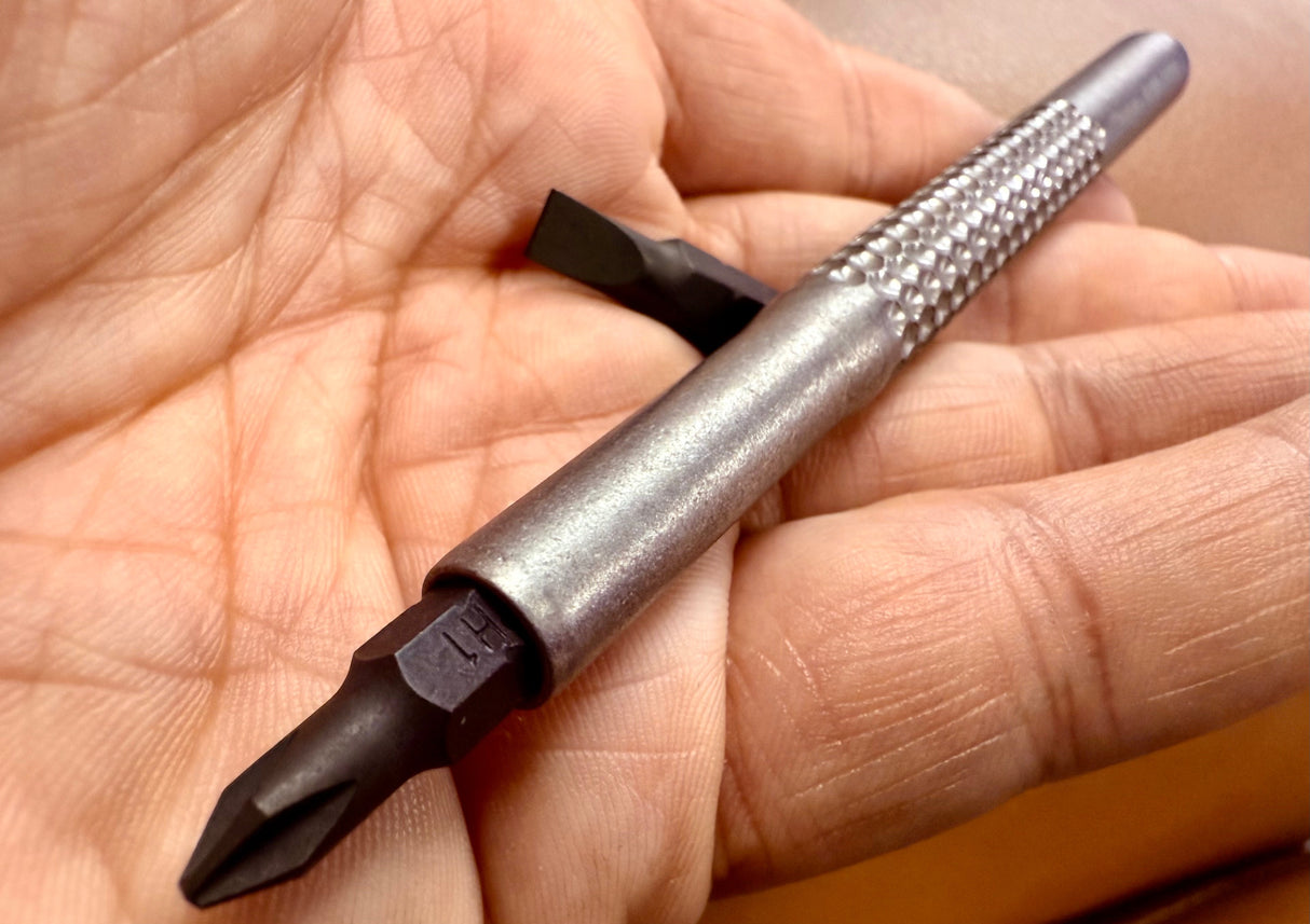 Precision Grip Screwdriver