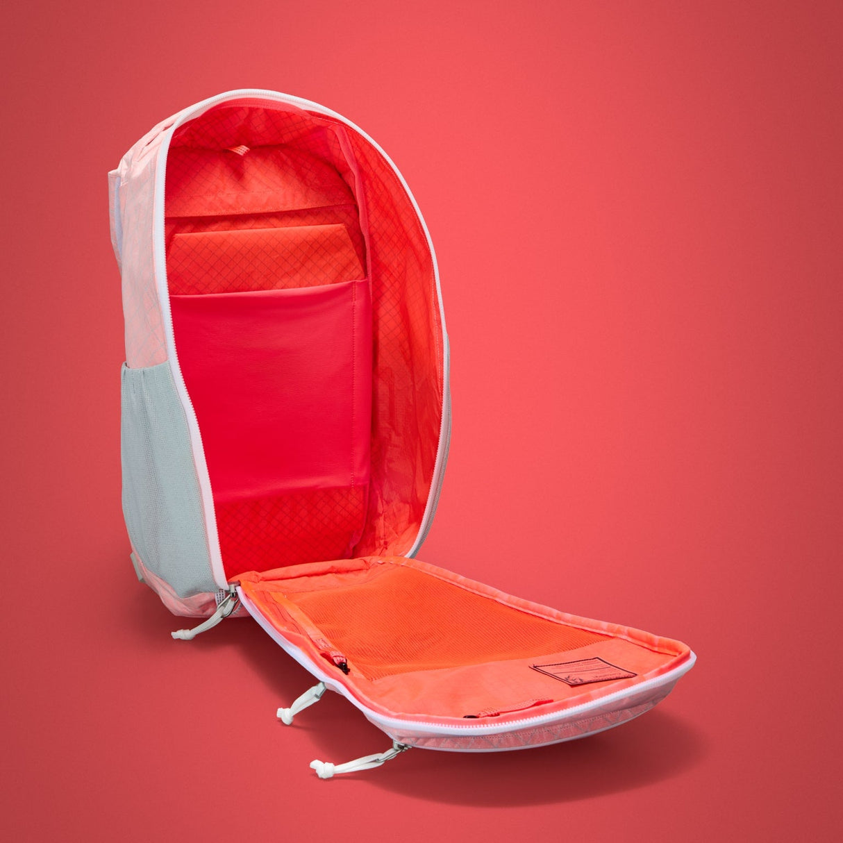 Mountain Panel Loader 22 L Kludde Edition