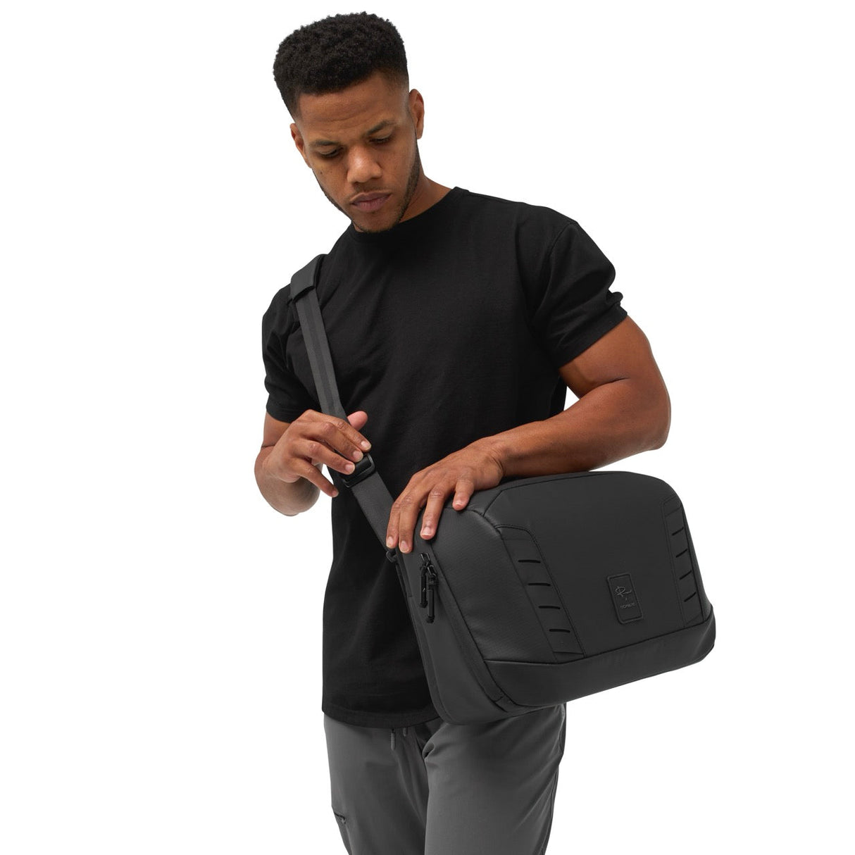 McKinnon Camera Messenger 13 L