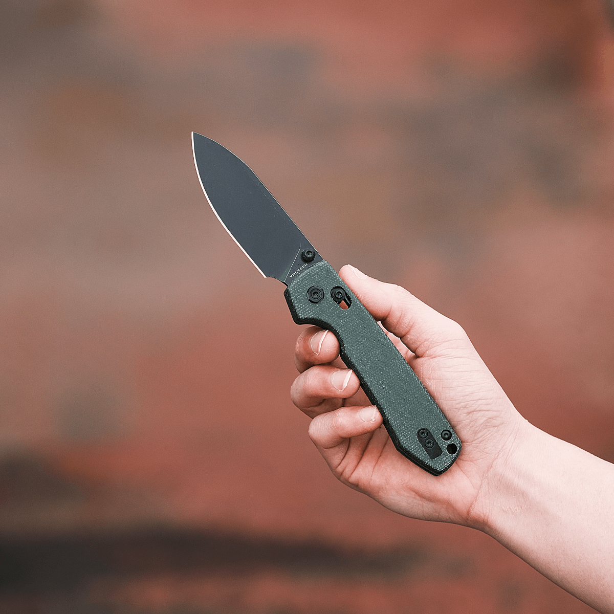 Raccoon Crossbar Knife