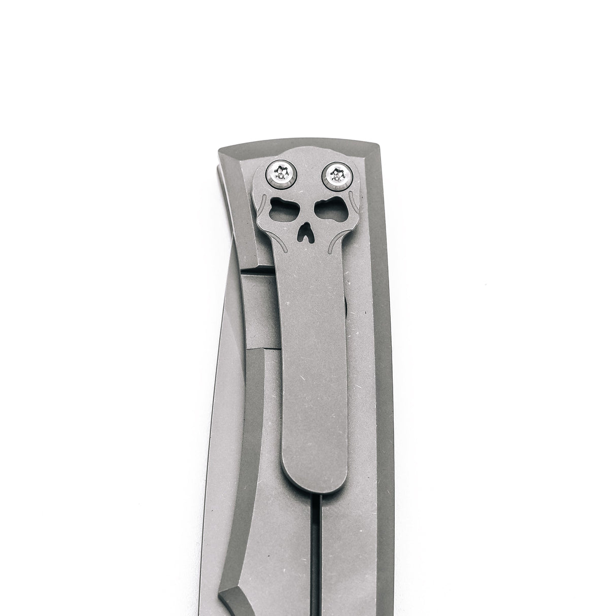 Exclusive Integral Liberation Street Radiation Knife