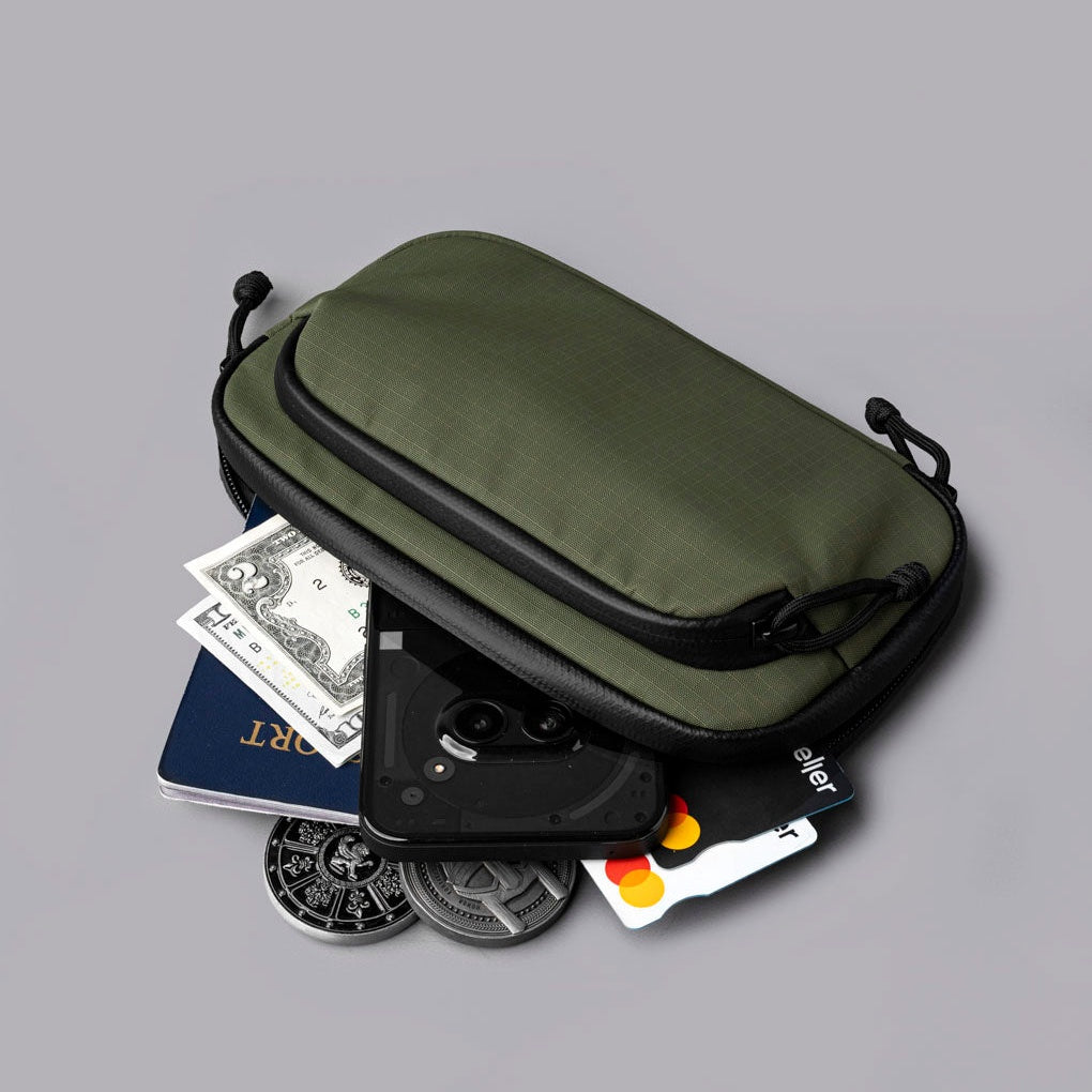 Alpaka Bravo Passport Pouch