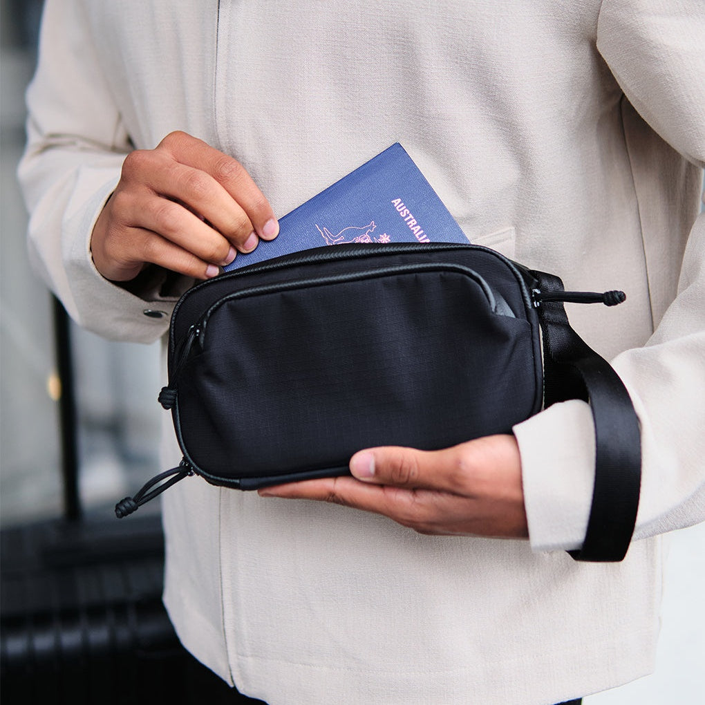 Alpaka Bravo Passport Pouch