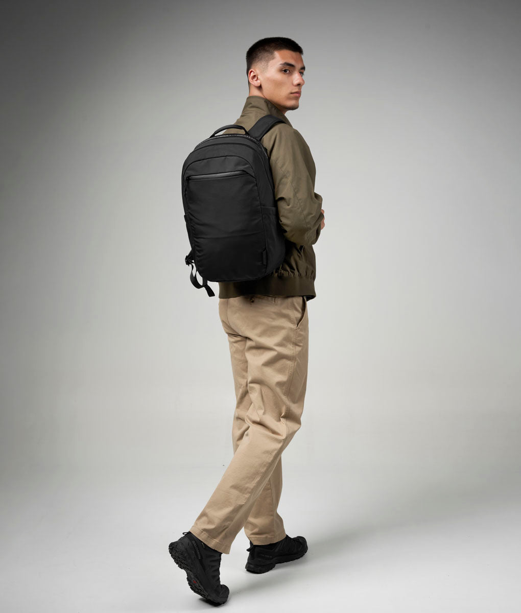 Alpaka Essential Pro 22 L Backpack